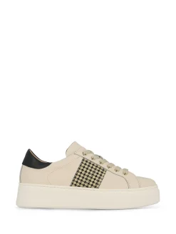 Online Women Sneakers