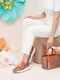 Discount Women Handbags & Wallets