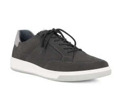 Hot Lace-Ups