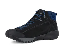 Hot Lace-Ups